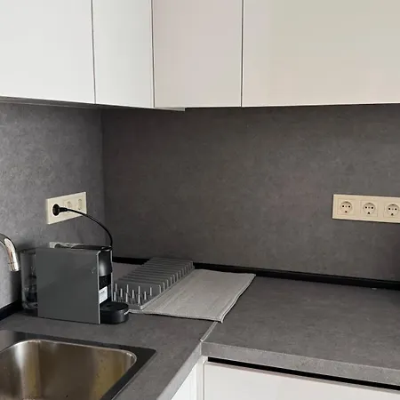 Modern And Cozy In The Centre アパート