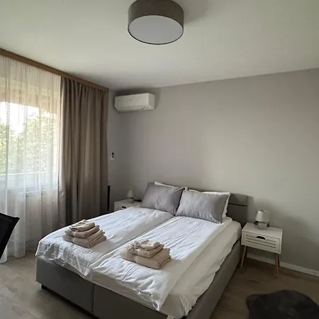 Modern And Cozy In The Centre